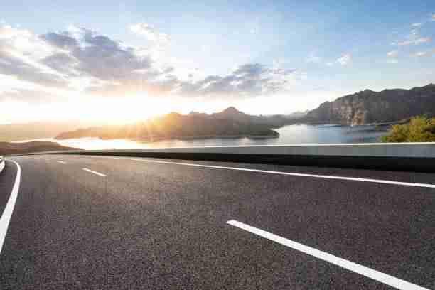 八卦速递《榴莲社区》跨界合作核心要点